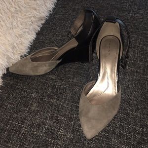 Tahari two-tone wedges, never been worn